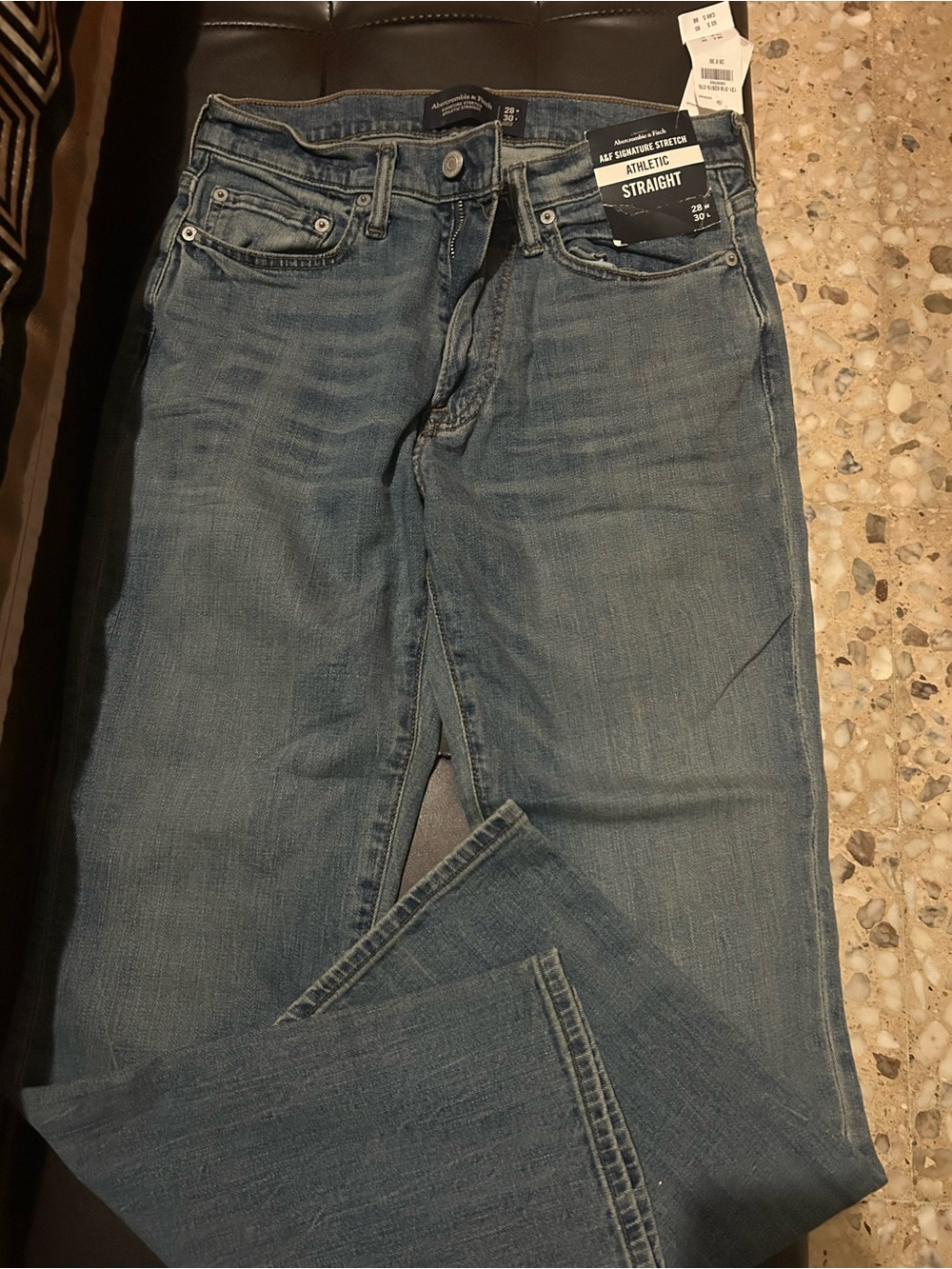 Abercrombie & Fitch Straight Men’s Jeans in Washed Blue